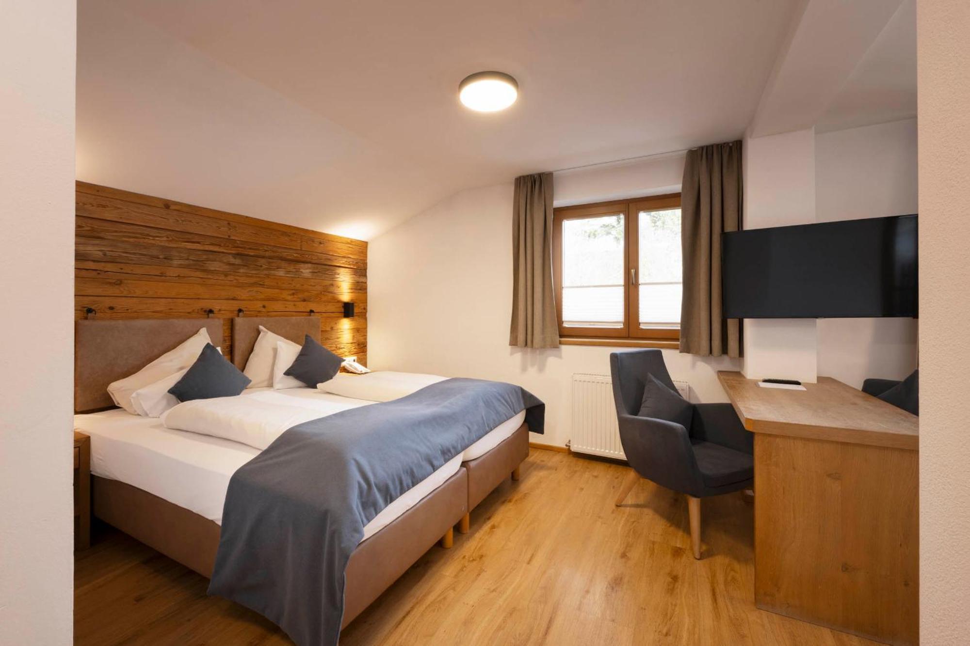 Hotel Brugger Fulpmes Eksteriør bilde